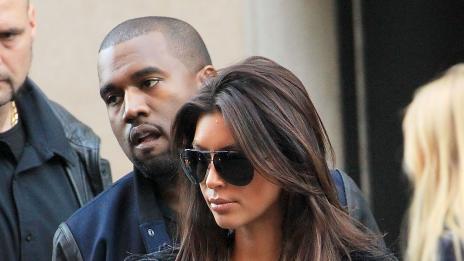 Кание Уест се превърна в мъж под чехъл