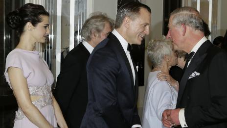 Името ми е Чарлз, принц Чарлз!