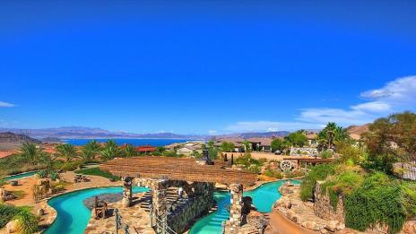 Лукс сред пустинята на Невада