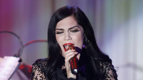 Кървава драма на концерт на Джеси Джей