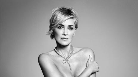 Шарън Стоун позира чисто гола на 57 години!