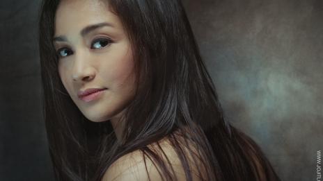 Два дни изграждат пищна сцена и декор за мюзикъла „Котки“