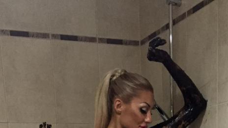 Еротика с шоколад от Мис Силикон 2013. Чар или бедствие?