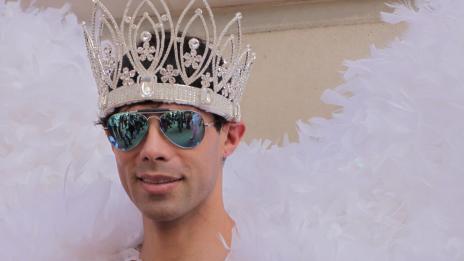 Защо тя ви мисли за гей?