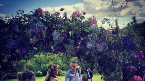 Гай Ричи отново се ожени