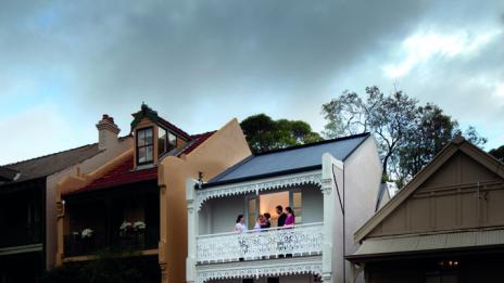 Малка светеща къщурка