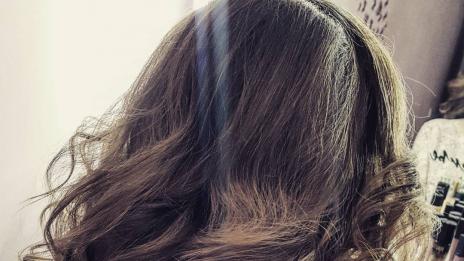 4 прически, които ни състаряват