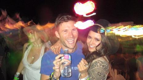 Нина Добрев заби сина на Клинт Истууд