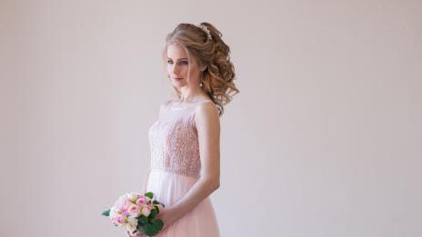 Сватбени рокли в розов диамант – защо не?!