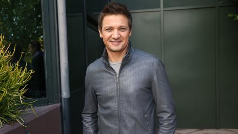 Джеръми Ренър се развежда