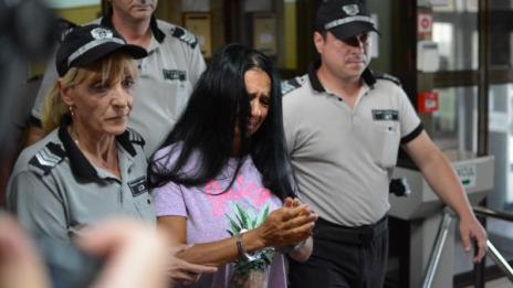 Анита Мейзер продава злокобния дом със „свинските опашки“