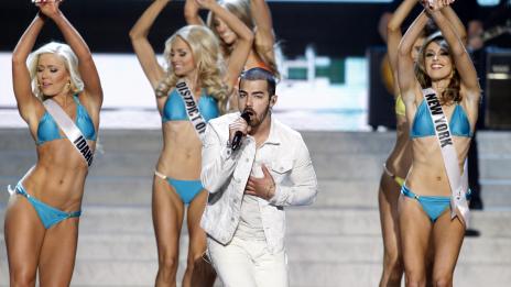 Джо Джонас предпочита Деми Ловато