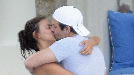 Ирина и Брадли продължават романтичната си почивка