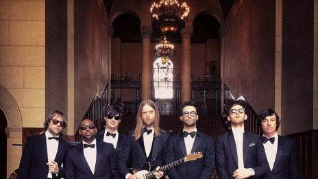 Maroon 5 показаха своята романтична страна (Видео)