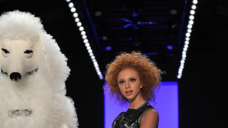 Извънбрачната дъщеря на Борис Бекер стана модел