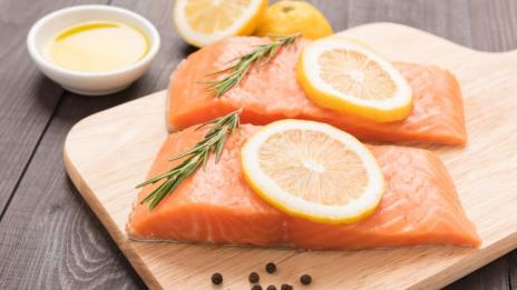 За добър сън – риба или мляко