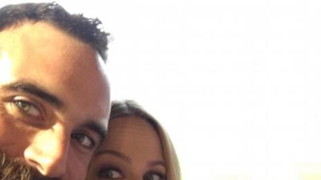 Годеникът на Кайли развенча слуховете за тайна венчавка