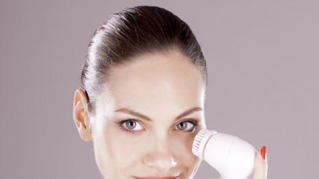 Четка за почистване на лице? Определено да!