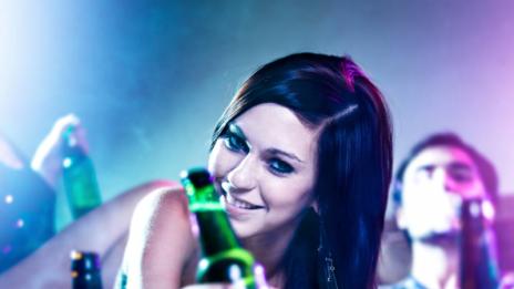 20 безумни лъжи, които пияното ви АЗ не спира да ви повтаря