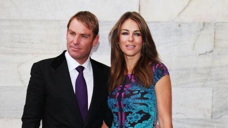 Лиз Хърли се раздели с Шейн Уорн