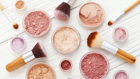 5 съставки, които не бива да ги има в козметиката ви