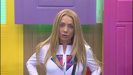 Златка Райкова се превръща в супергерой