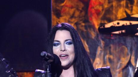 Ейми Лий е бременна с първото си дете