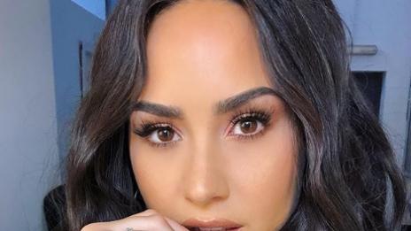 Бившият на Деми Ловато я посети в болницата