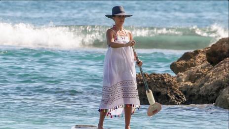 Джесика Алба – бременна на Хаваите