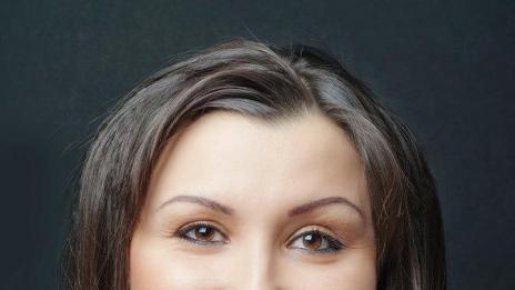 Подчертай красотата си с перманентен грим