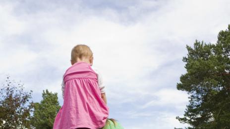 Майка с наднормено тегло  генетично обременява новороденото си