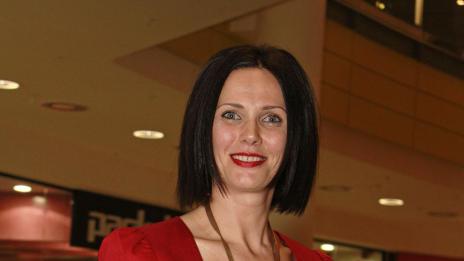 Мария Силвестър e душена от психопат