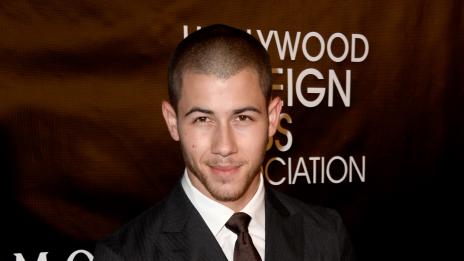 Ник Джонас отрече връзка с Кендъл Дженър