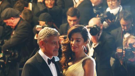 Джордж и Амал Клуни на първо пътешествие с близнаците