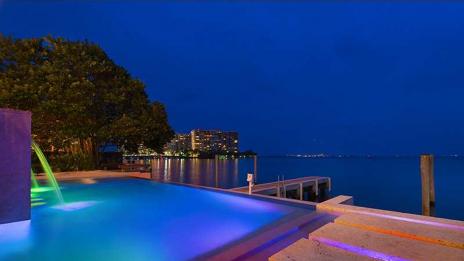 Лукс имотът на баскет звездата Леброн Джеймс. Вече бивш...