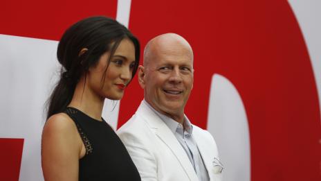 Жената на Брус Уилис му забранява каскадите