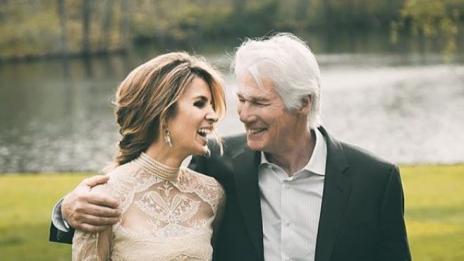 На прага на 70-те: Ричард Гиър отново стана татко