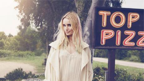 Elle изпраща юни с ефирна лекота