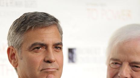 Клуни израснал сред силни жени