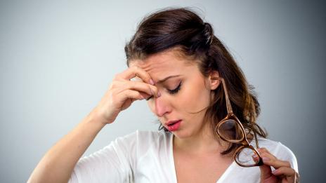 6 симптома на умора в очите