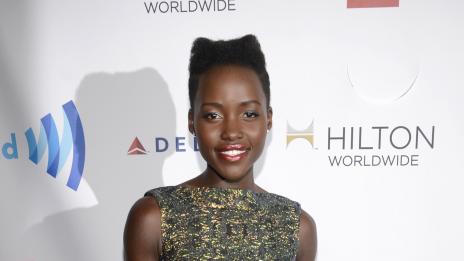 Как да имате талия като на Лупита Нионго