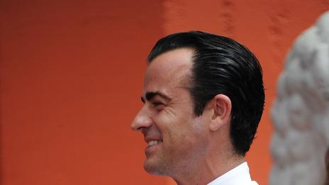 Джъстин Теру се обръснал заради Дженифър