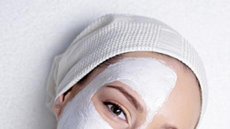 Маска с бадеми против мимически бръчици