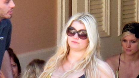 Джесика Симпсън пише песни за нероденото си бебе