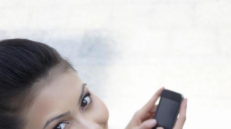 Приложения за смартфони се борят с акнето