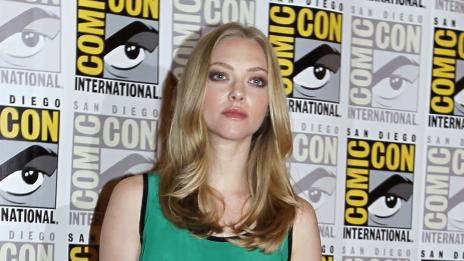 Аманда Сейфрийд на терапия заради панически пристъпи