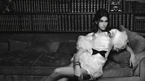Кариерен успех: Кая Гербер за Chanel