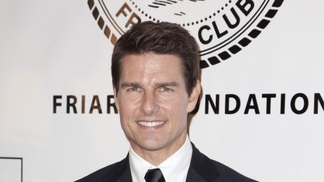 Круз плаща 400 000 долара годишна издръжка на Холмс