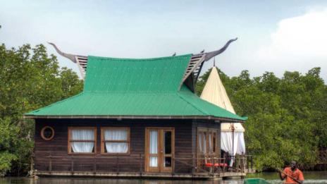 На почивка в най-малката африканска държава