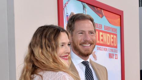 Съпругът на Дрю не издържал смахнатата ѝ  хипи природа